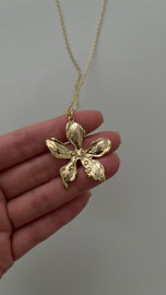 Цепь с кулоном цветок