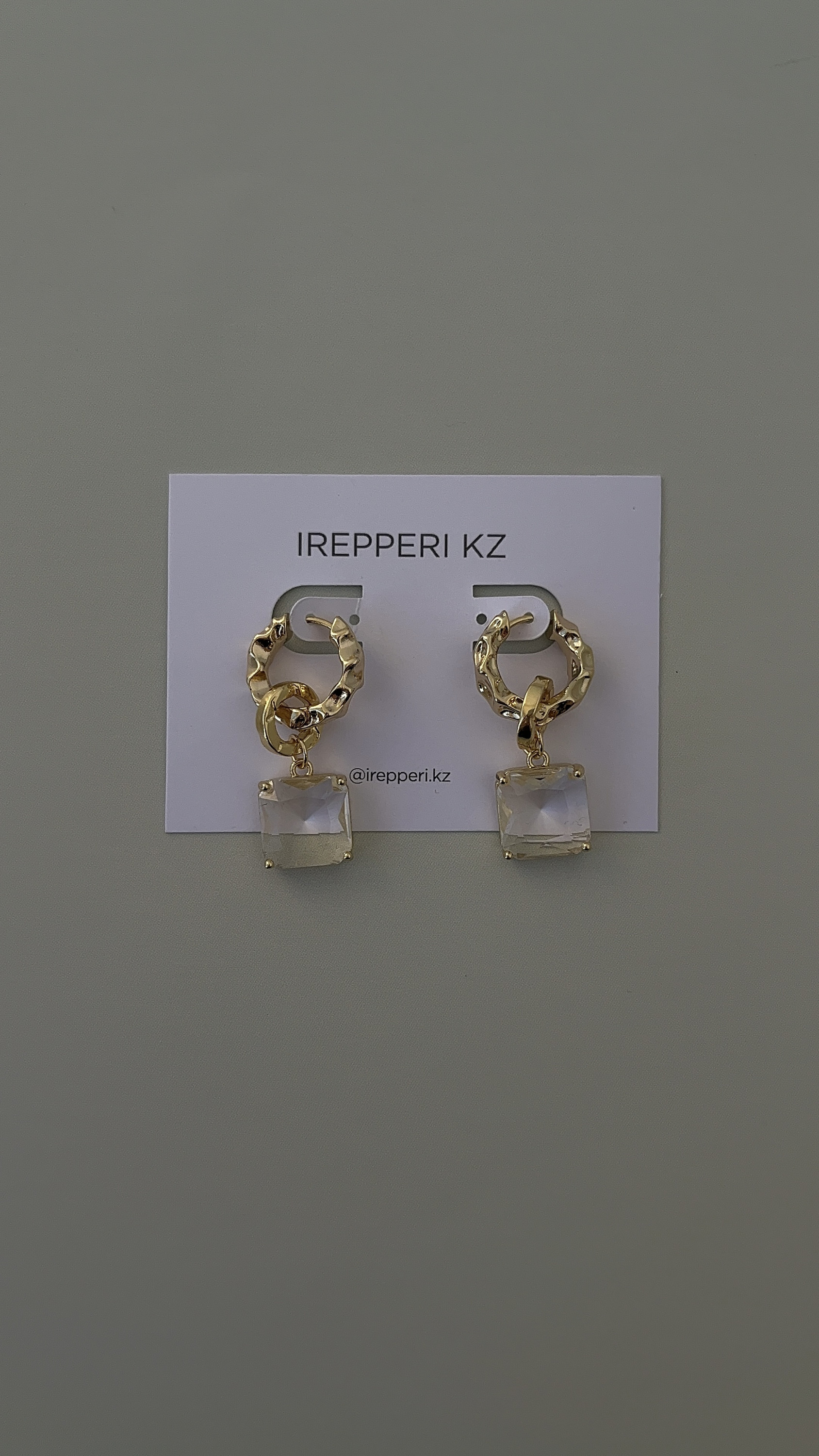 Серьги со съемными подвесками из ювелирного стекла