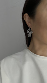 Серьги крупные цветы в родий