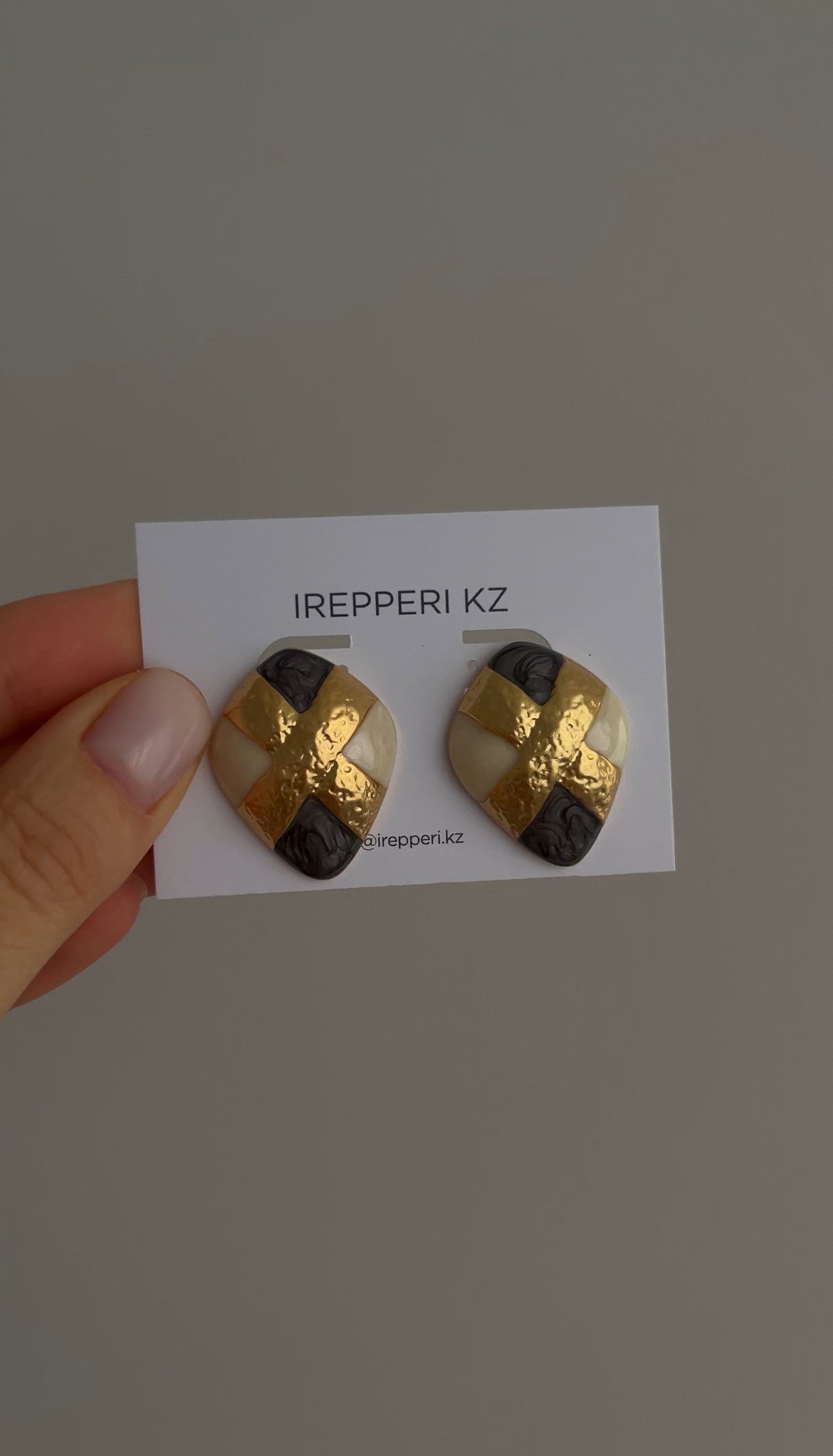 Серьги крупные