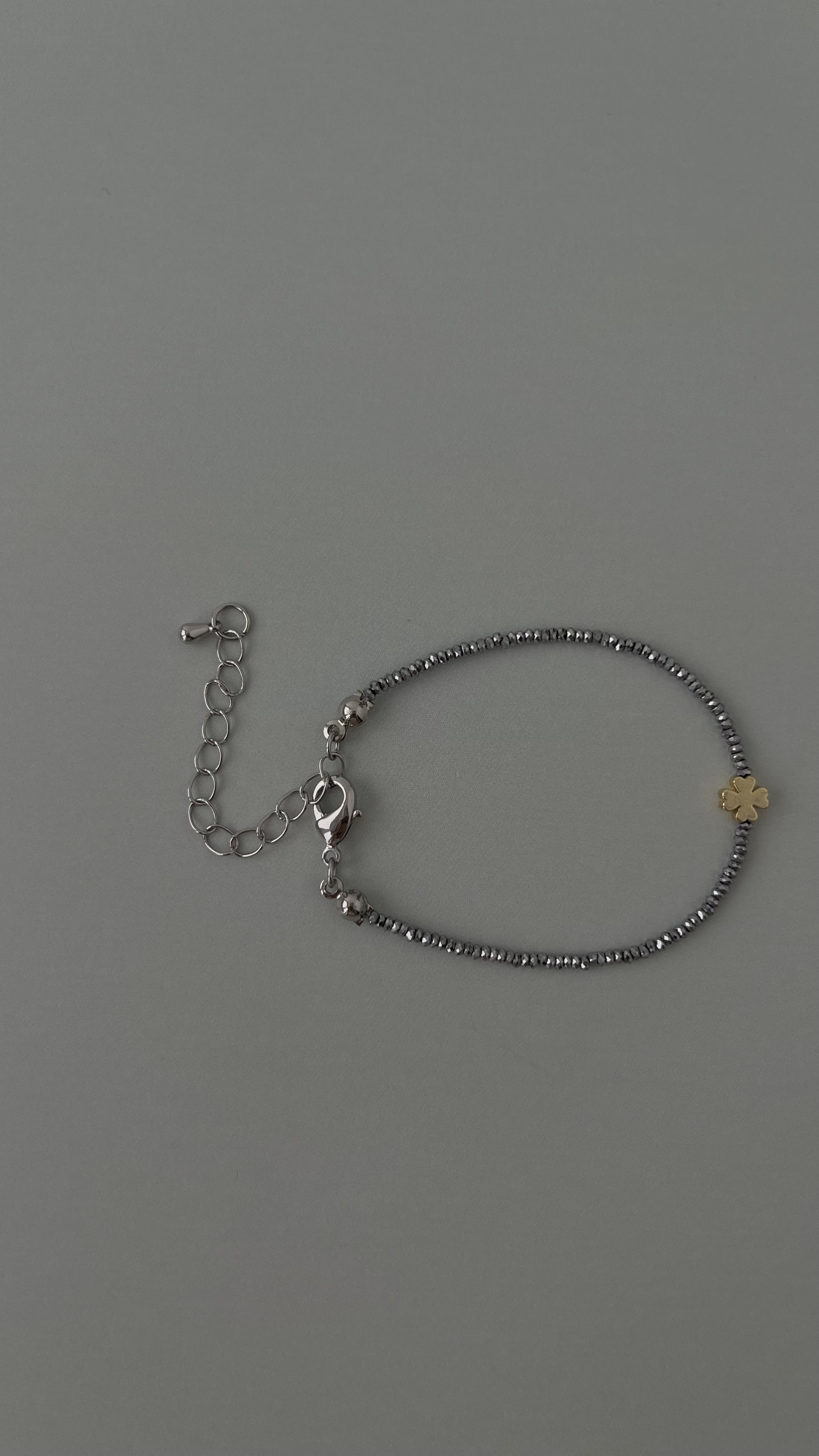 Браслет гематит с клевером