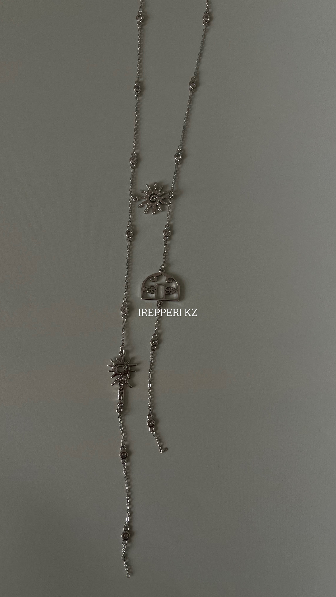 Галстук юрта и человек