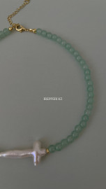 Чокер нефрит с барочным жемчугом