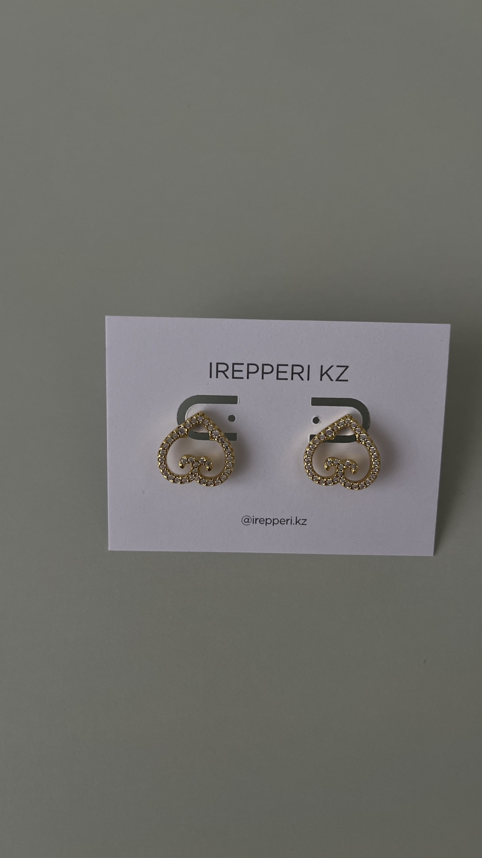 Серьги пуссеты в золоте