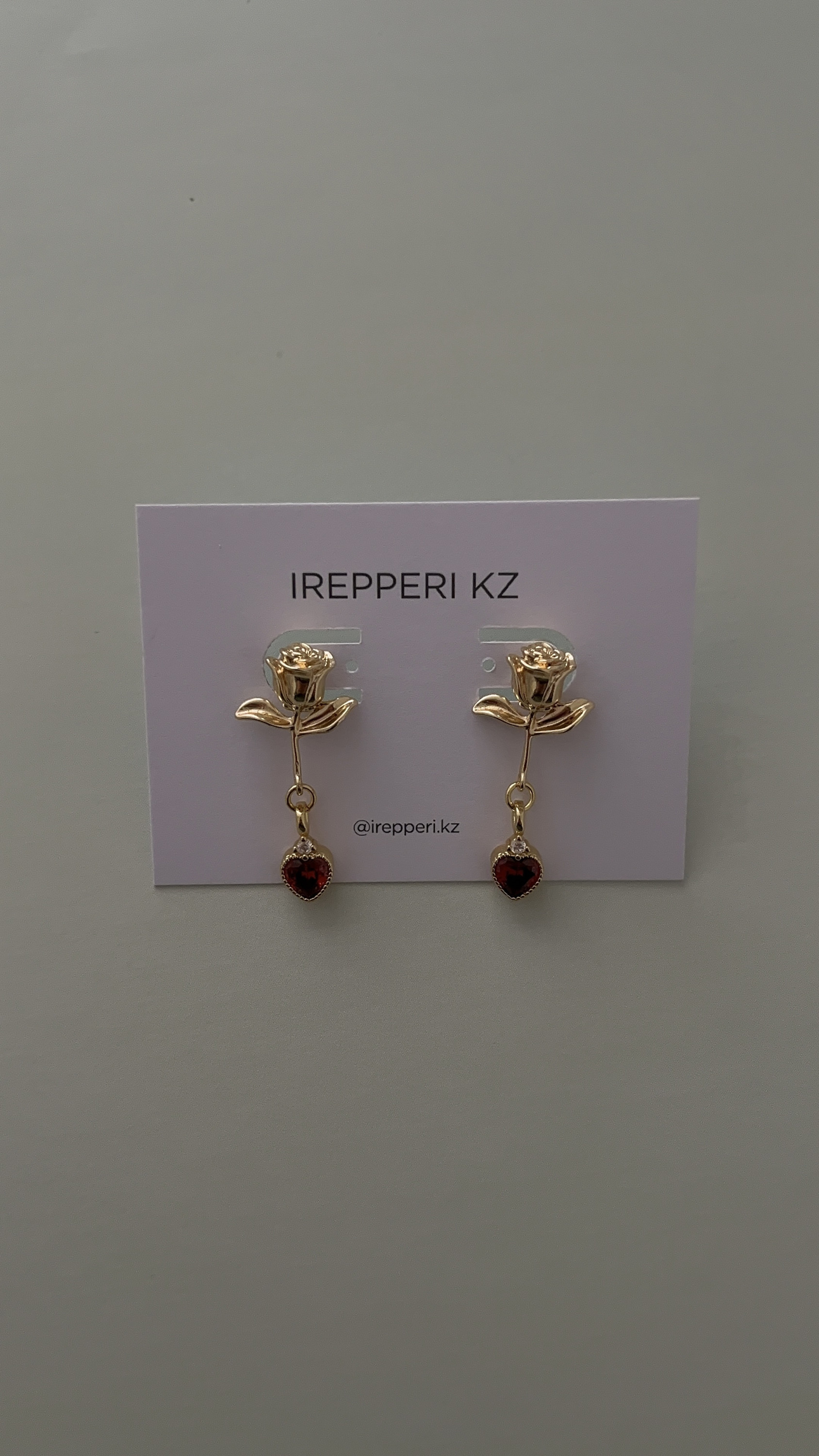 Серьги гвоздики