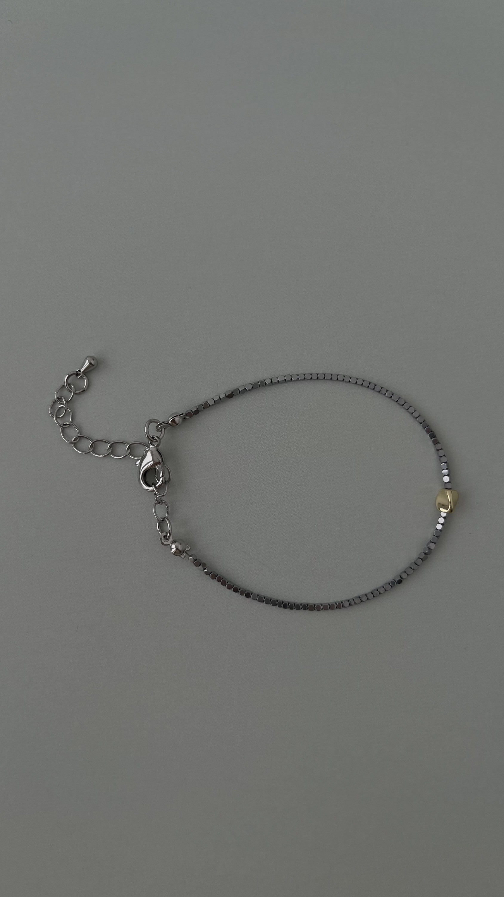 Браслет гематит биколор