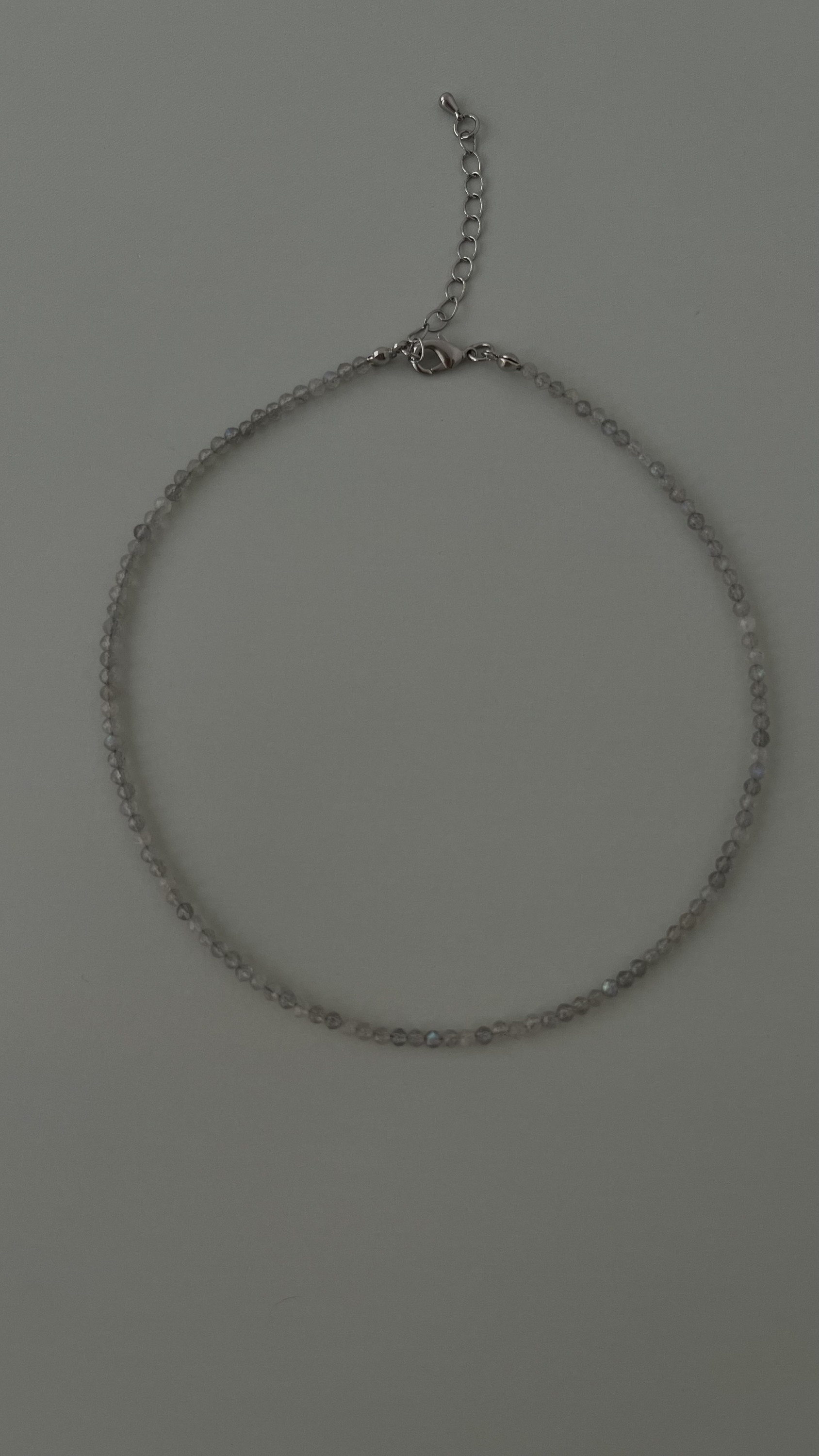 Чокер лабродорит