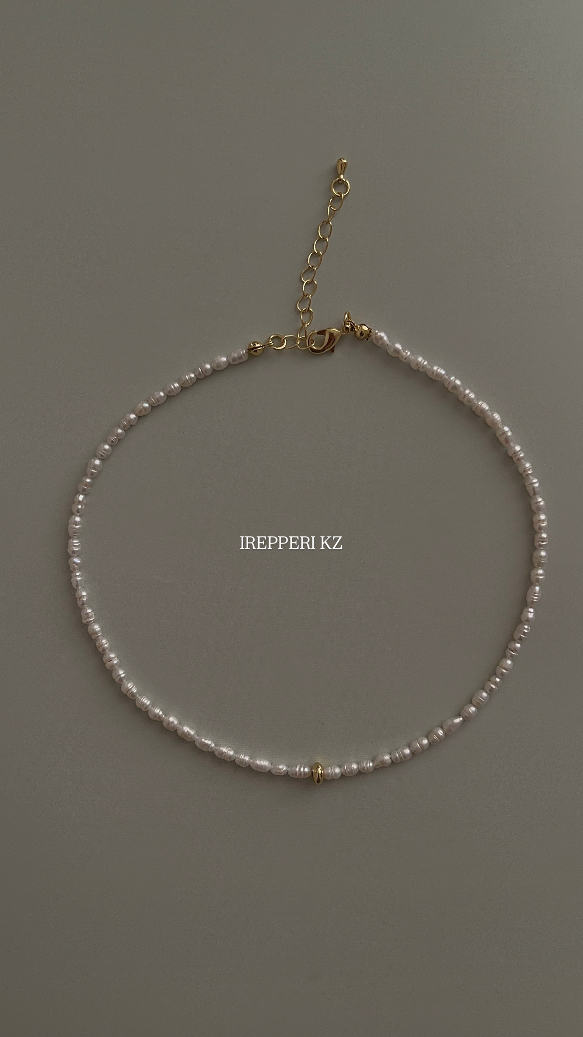 Чокер с золотой вставкой