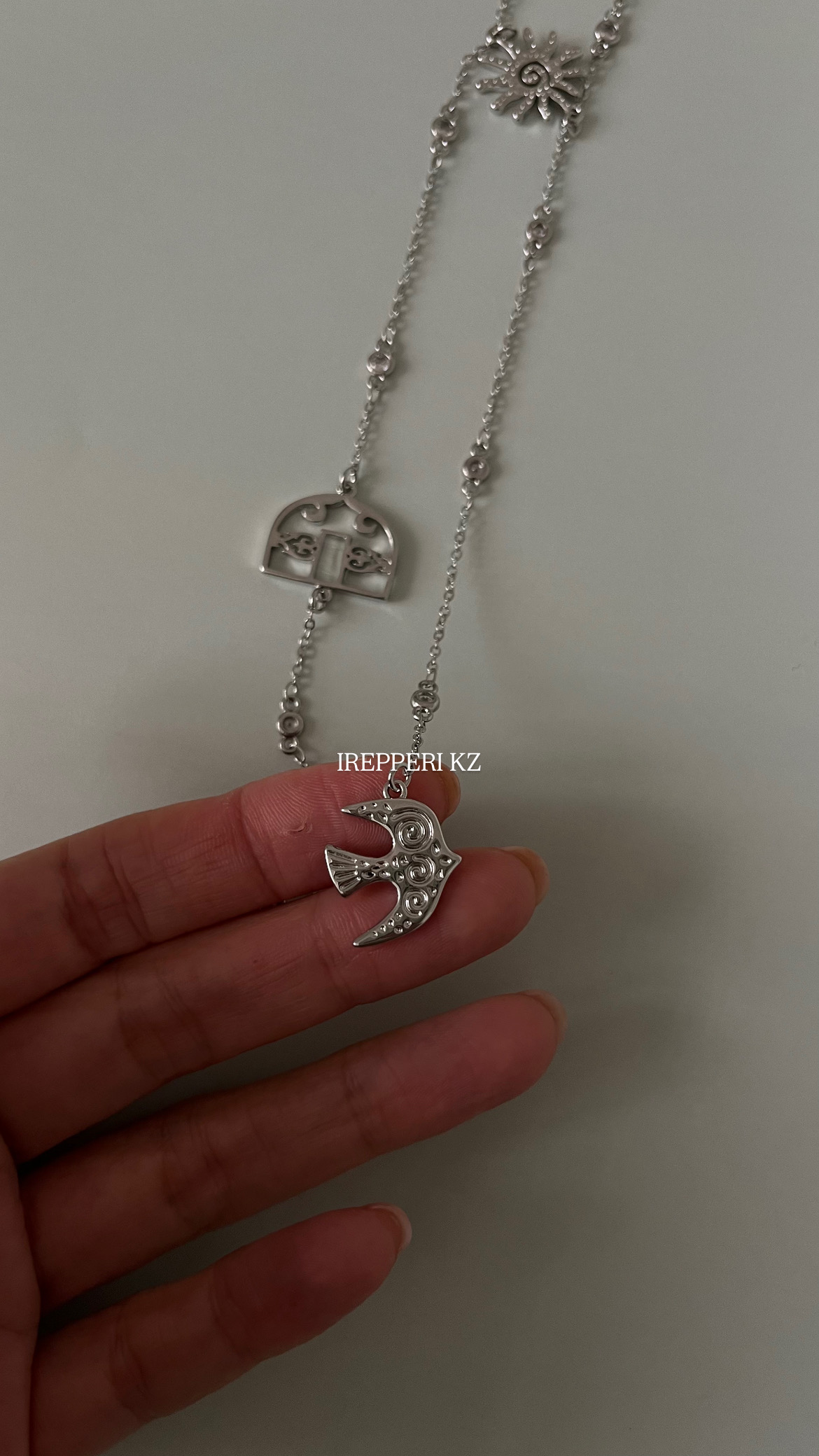 Галстук юрта и птица