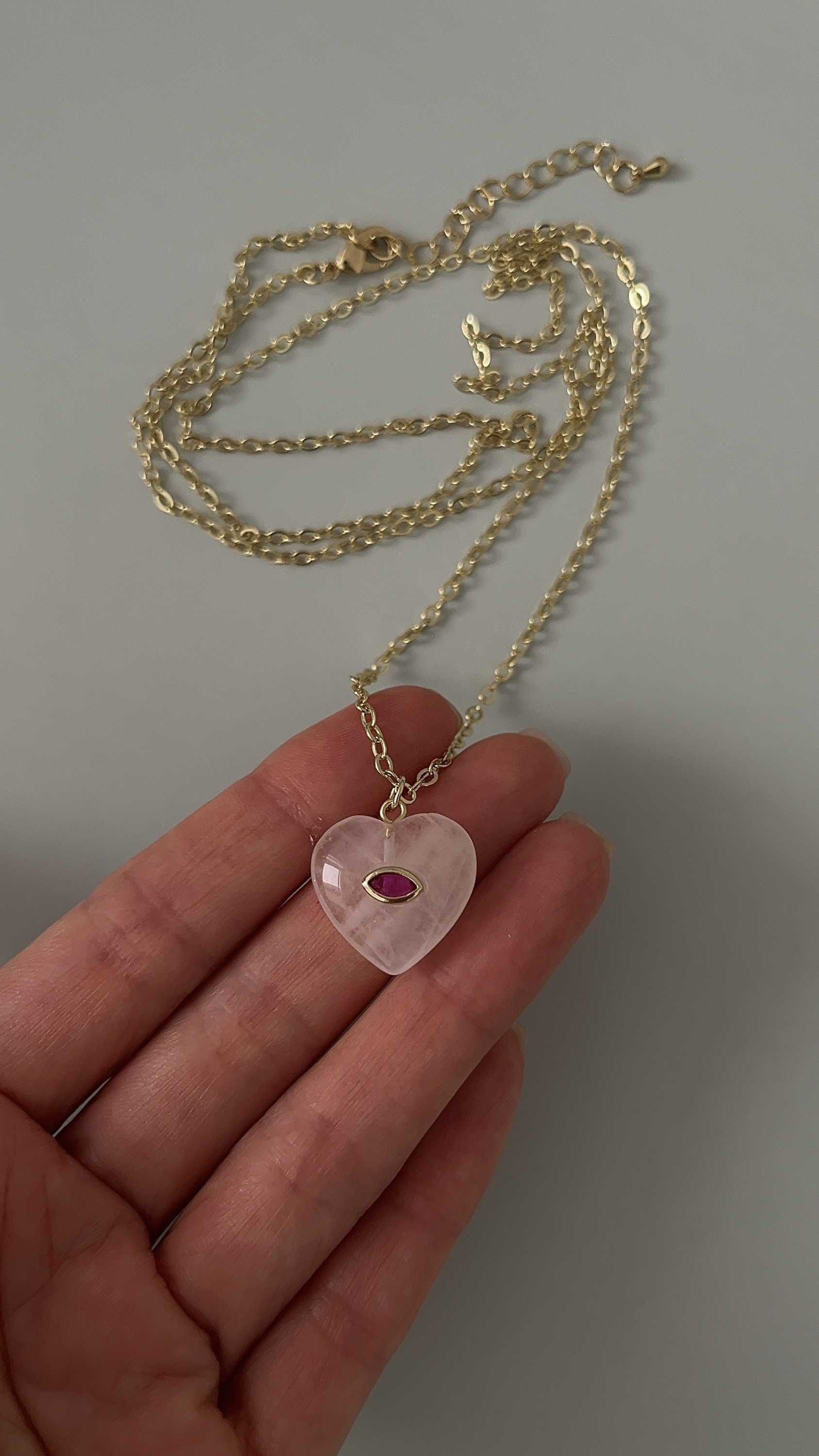 Цепь с кулоном из розового кварца